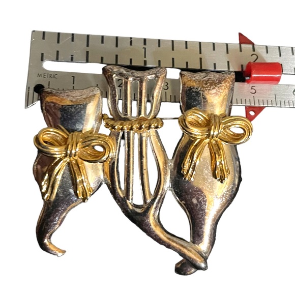 Brooch Lapel Pin Goldtone Handbag Gold/Silver Tone 3 Cats - Picture 8 of 11